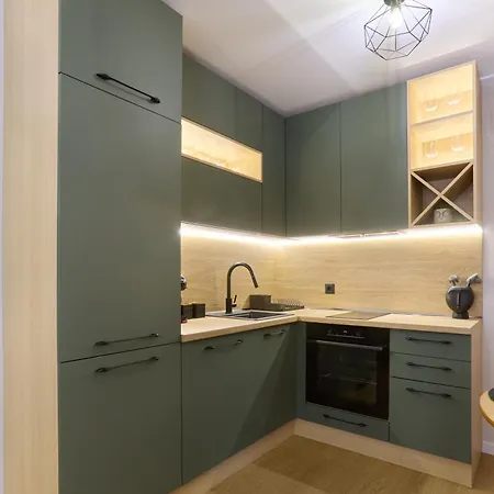 Modern Family Near The Beach, Free Parking Daire *